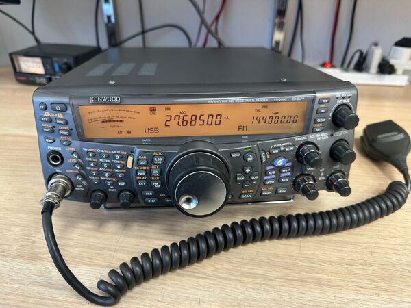 KENWOOD TS 2000 QUADRIBANDA ALL MODE OTTIMO DOPPIO IMBALLO