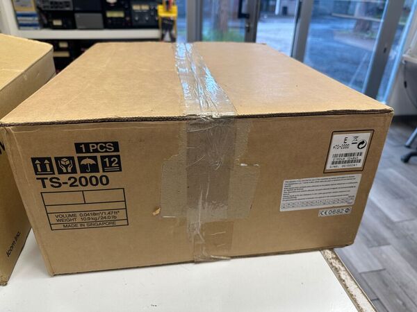 KENWOOD TS 2000 QUADRIBANDA ALL MODE OTTIMO DOPPIO IMBALLO