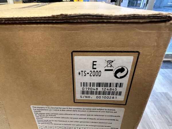 KENWOOD TS 2000 QUADRIBANDA ALL MODE OTTIMO DOPPIO IMBALLO