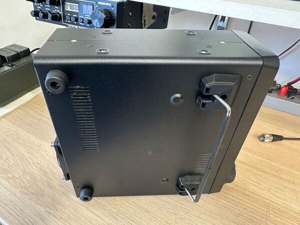 ICOM IC 7300 HF E 50 MHZ ALL MODE OTTIMO CON IMBALLO