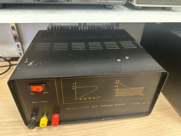 ZETAGI MOD 1240-1 ALIMENTATORE STABILIZZZATO LINEARE BUONO STATO