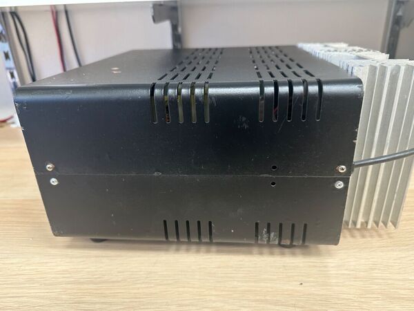 ZETAGI MOD 1240-1 ALIMENTATORE STABILIZZZATO LINEARE BUONO STATO