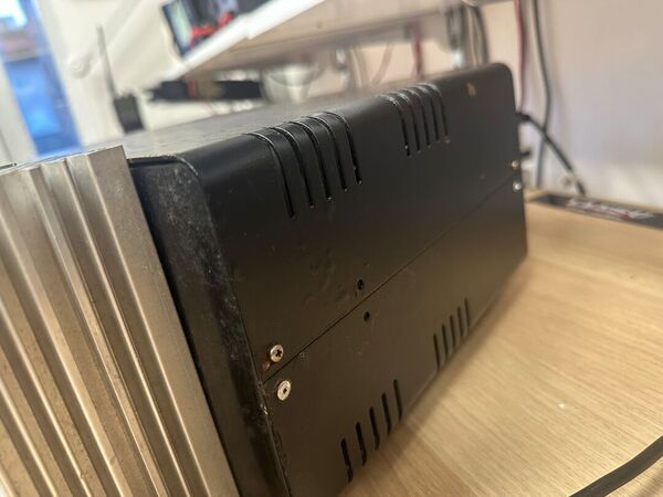 ZETAGI MOD 1240-1 ALIMENTATORE STABILIZZZATO LINEARE BUONO STATO