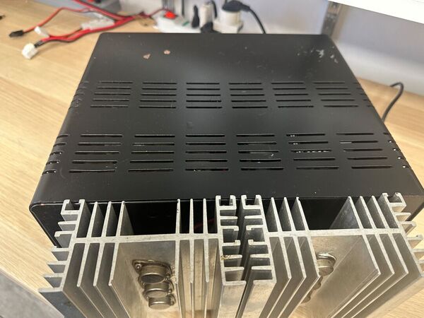 ZETAGI MOD 1240-1 ALIMENTATORE STABILIZZZATO LINEARE BUONO STATO