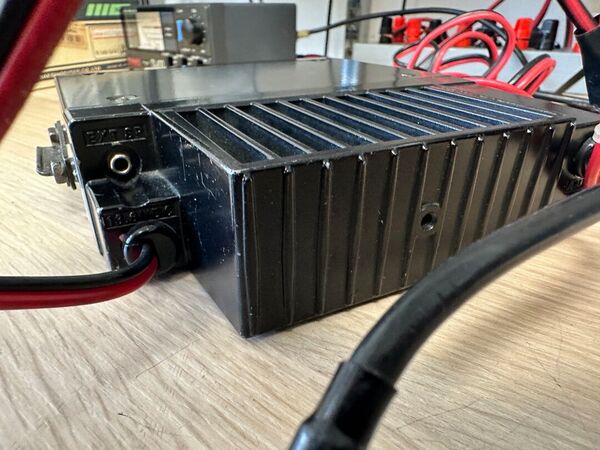 YAESU FT 212 RH VEICOLARE VHF 50 WATT CON SCHEDA TONI  E REC OTTIMO CON IMBALLO