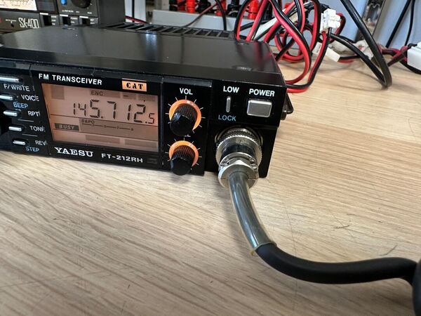 YAESU FT 212 RH VEICOLARE VHF 50 WATT CON SCHEDA TONI  E REC OTTIMO CON IMBALLO