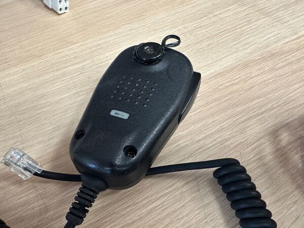 YAESU FT 90 R BIBANDA VEICOLARE 50 WATT OTTIMO E RARO CON IMBALLO