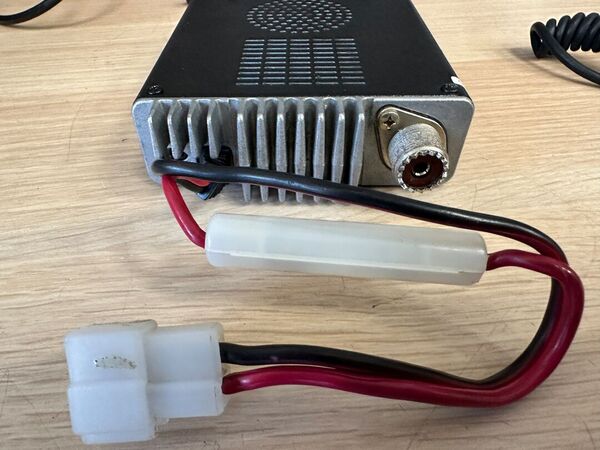 YAESU FT 90 R BIBANDA VEICOLARE 50 WATT OTTIMO E RARO CON IMBALLO