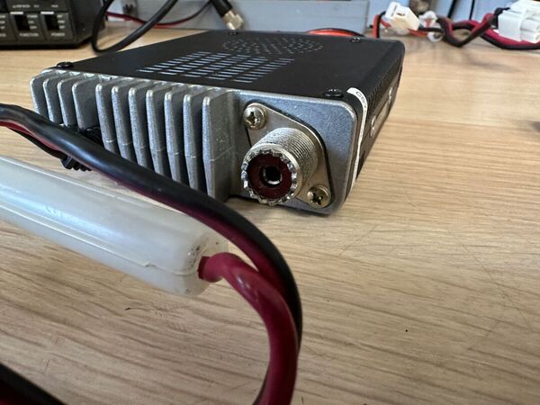 YAESU FT 90 R BIBANDA VEICOLARE 50 WATT OTTIMO E RARO CON IMBALLO