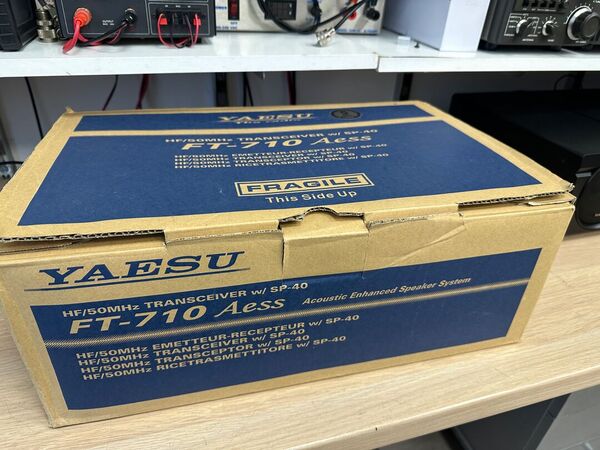 YAESU FT 710 AESS HF E 50 MHZ ALL MODE COME NUOVO CON IMBALLO GARANZIA CSY AND SON