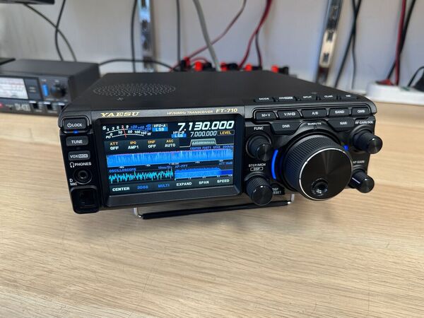 YAESU FT 710 AESS HF E 50 MHZ ALL MODE COME NUOVO CON IMBALLO GARANZIA CSY AND SON
