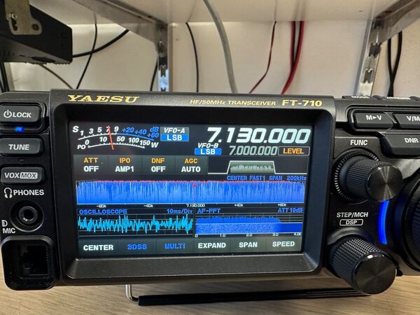 YAESU FT 710 AESS HF E 50 MHZ ALL MODE COME NUOVO CON IMBALLO GARANZIA CSY AND SON