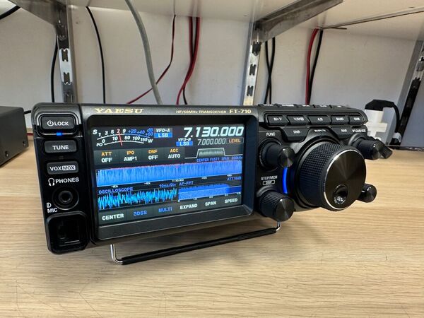 YAESU FT 710 AESS HF E 50 MHZ ALL MODE COME NUOVO CON IMBALLO GARANZIA CSY AND SON