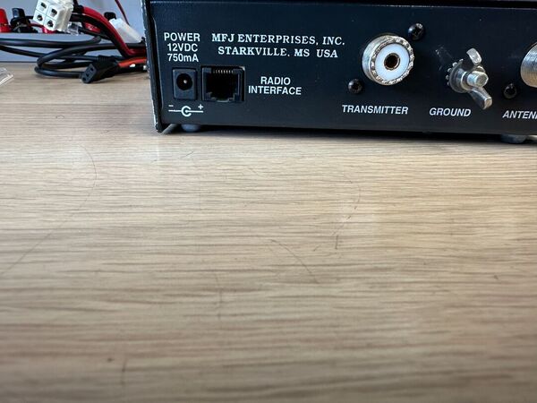 MFJ 926 ACCORDATORE AUTOMATICO ANTENNA HF OTTIMO