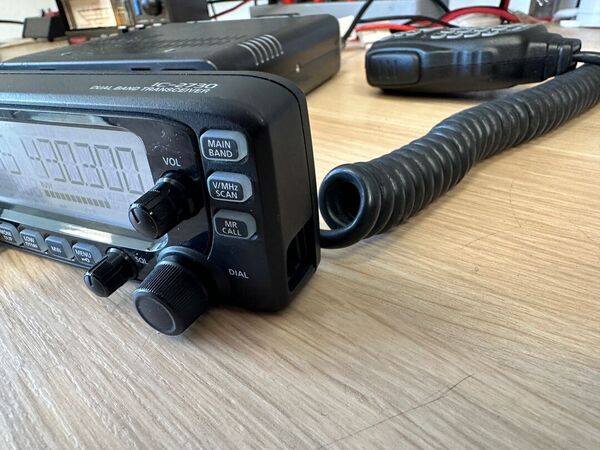 ICOM IC 2730 BIBANDA VEICOLARE OTTIMO CON IMBALLO