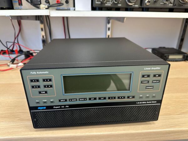 SPE EXPERT 1K-FA LINEARE HF E 50 MHX STATO SOLIDO 1 KW  CON ATU COME NUOVO