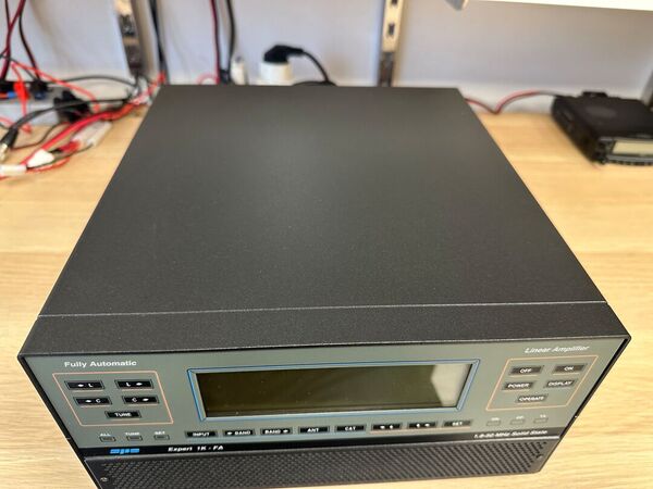 SPE EXPERT 1K-FA LINEARE HF E 50 MHX STATO SOLIDO 1 KW  CON ATU COME NUOVO