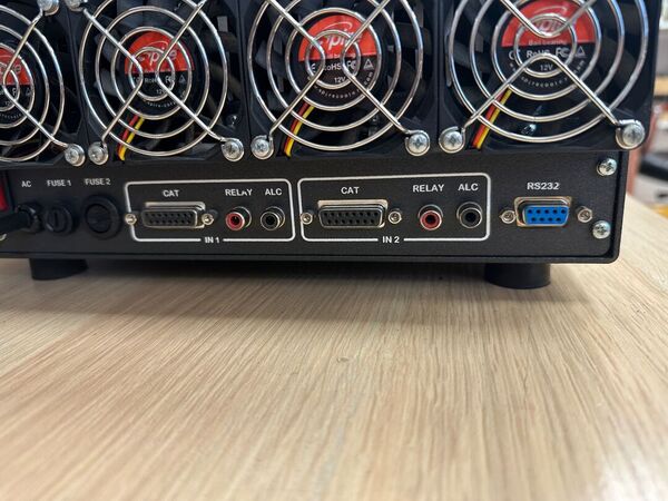 SPE EXPERT 1K-FA LINEARE HF E 50 MHX STATO SOLIDO 1 KW  CON ATU COME NUOVO