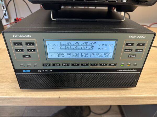 SPE EXPERT 1K-FA LINEARE HF E 50 MHX STATO SOLIDO 1 KW  CON ATU COME NUOVO