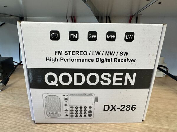 QODOSEN DX 286 RICEVITORE SCANNER PORTATILE DA 64 A 108 MHZ- 144 A 519 KHZ-520 A 1710 KHZ- 1711 A 27000KHZ COME NUOVA CON VALIGETTA E IMBALLO
