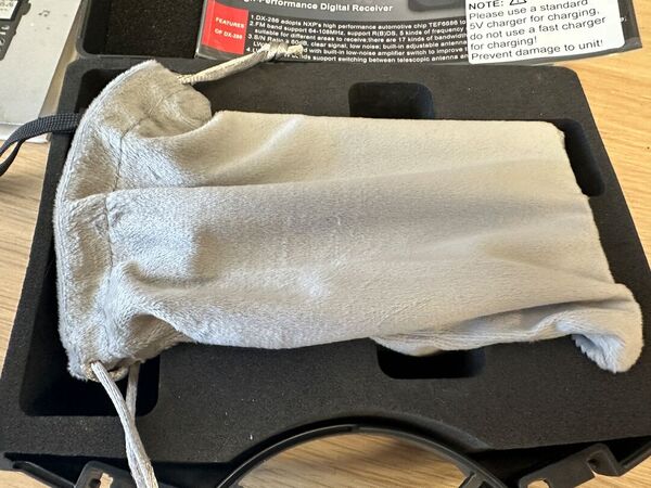 QODOSEN DX 286 RICEVITORE SCANNER PORTATILE DA 64 A 108 MHZ- 144 A 519 KHZ-520 A 1710 KHZ- 1711 A 27000KHZ COME NUOVA CON VALIGETTA E IMBALLO