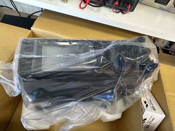 YAESU FT 991 QUADRIBANDA ALL MODE COME NUOVO CON IMBALLO GARANZIA CSY AND SON UN ANNO