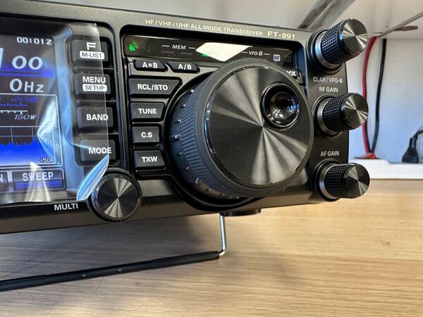 YAESU FT 991 QUADRIBANDA ALL MODE COME NUOVO CON IMBALLO GARANZIA CSY AND SON UN ANNO