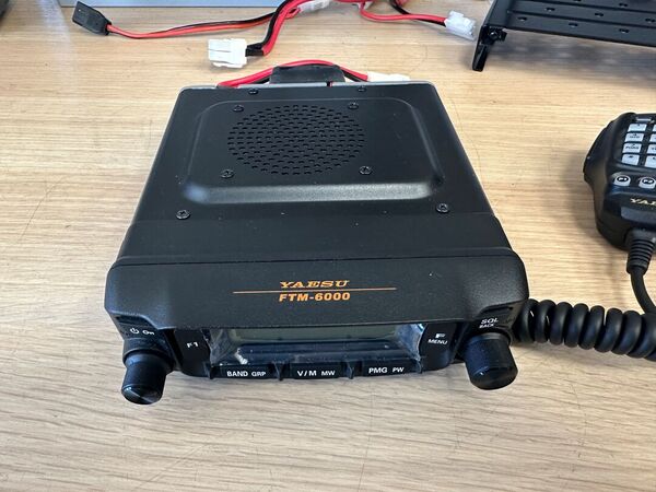 YAESU FTM 6000 BIBANDA VEICOLARE COME NUOVO DA DEMO CON IMBALLO GARANZIA CSY AND SON