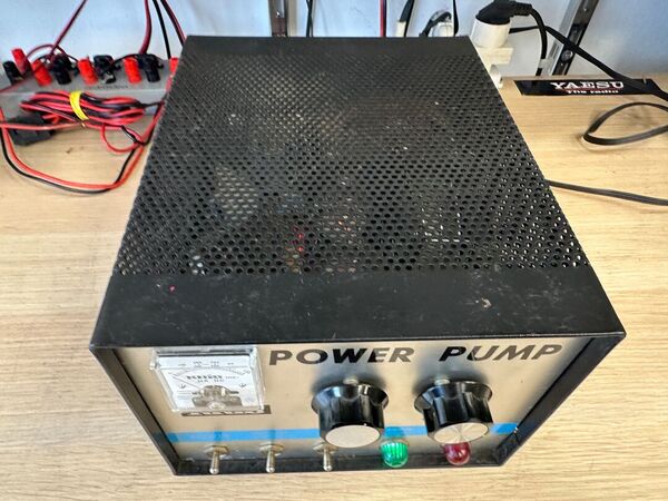 KRIS POWER PUMP LINEARE C  27 -28 MHZ VALVOLARE ALIMENTZIONE A 220 V