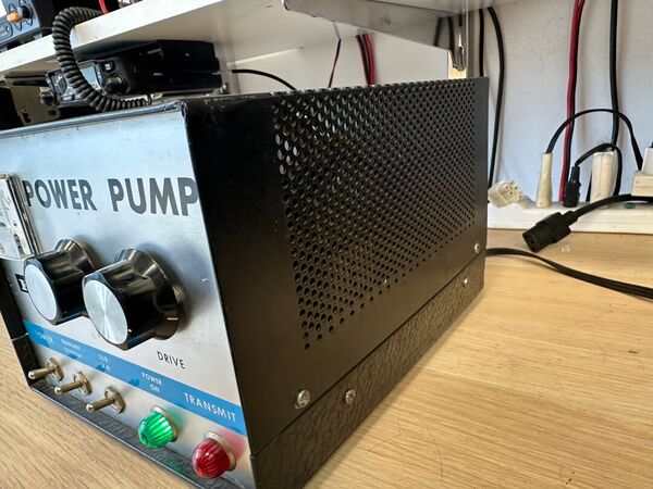 KRIS POWER PUMP LINEARE C  27 -28 MHZ VALVOLARE ALIMENTZIONE A 220 V