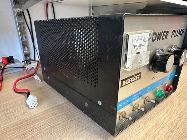 KRIS POWER PUMP LINEARE C  27 -28 MHZ VALVOLARE ALIMENTZIONE A 220 V