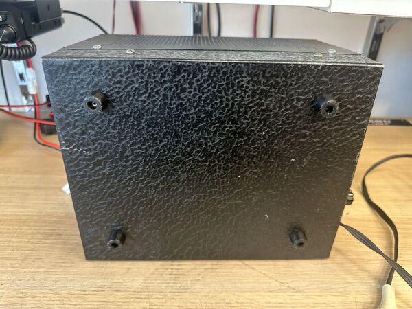 KRIS POWER PUMP LINEARE C  27 -28 MHZ VALVOLARE ALIMENTZIONE A 220 V