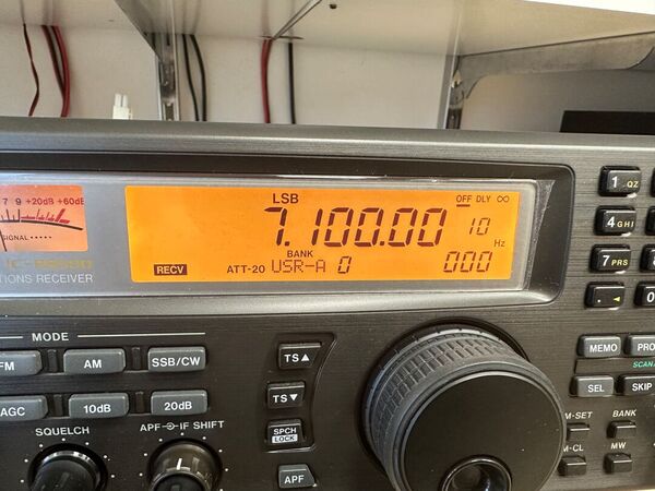 ICOM ICR 8500 RICEVITORE ALL MODE DA 0 A 2GHZ COME NUOVO CON IMBALLO