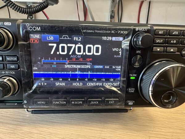 ICOM IC 7300 HF E 50 MHZ ALL MODE COME NUOVO LUGLIO 2025 GARANZIA RESIDUA OLTRE 4 ANNI ADVATEC ITALIA CON IMBALLO
