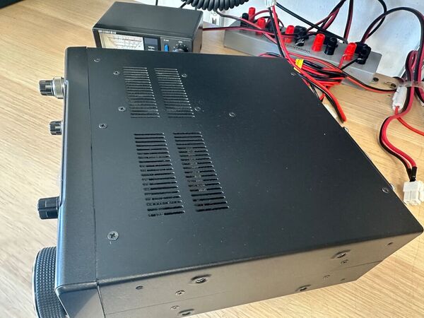 ICOM IC 7300 HF E 50 MHZ ALL MODE COME NUOVO LUGLIO 2025 GARANZIA RESIDUA OLTRE 4 ANNI ADVATEC ITALIA CON IMBALLO