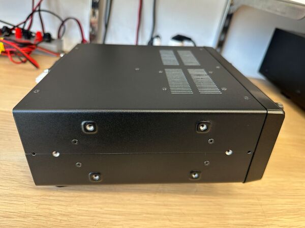 ICOM IC 7300 HF E 50 MHZ ALL MODE COME NUOVO LUGLIO 2025 GARANZIA RESIDUA OLTRE 4 ANNI ADVATEC ITALIA CON IMBALLO