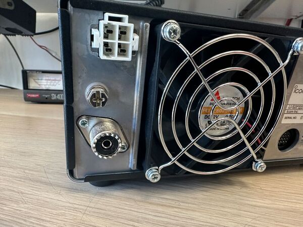 ICOM IC 7300 HF E 50 MHZ ALL MODE COME NUOVO LUGLIO 2025 GARANZIA RESIDUA OLTRE 4 ANNI ADVATEC ITALIA CON IMBALLO