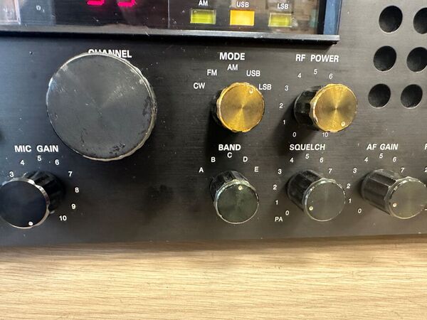 LAFAYETTE PETRUSSE HI-POWER CB HF ALL MODE BASE 5 BANDE ALIMENTAZIONE A 220V OTTIMO