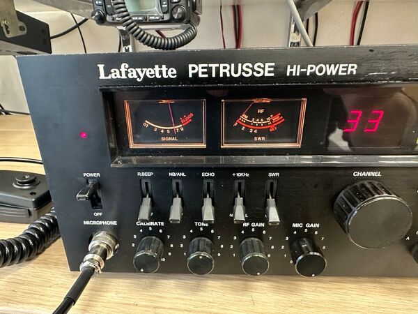 LAFAYETTE PETRUSSE HI-POWER CB HF ALL MODE BASE 5 BANDE ALIMENTAZIONE A 220V OTTIMO