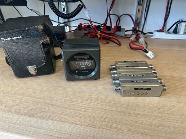 MOTOROLA S 1350 C WATTMETRO VINTAGE CON CUSTODIA E SONDE OTTIMO