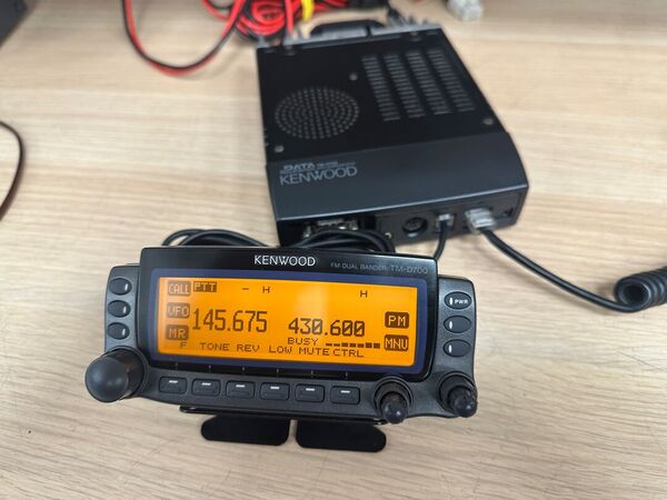 KENWOOD TM D 700 BIBANDA VEICOLARE OTTIMO