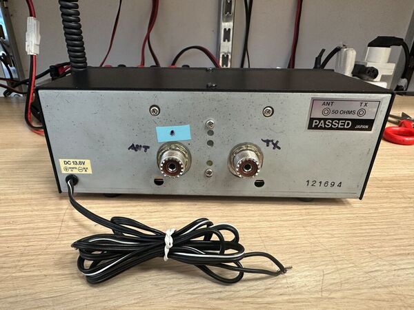 COMET CD 120 ROSWATTMETRO DA 1,8 A 200 MHZ 200 WATT PEP OTTIMO