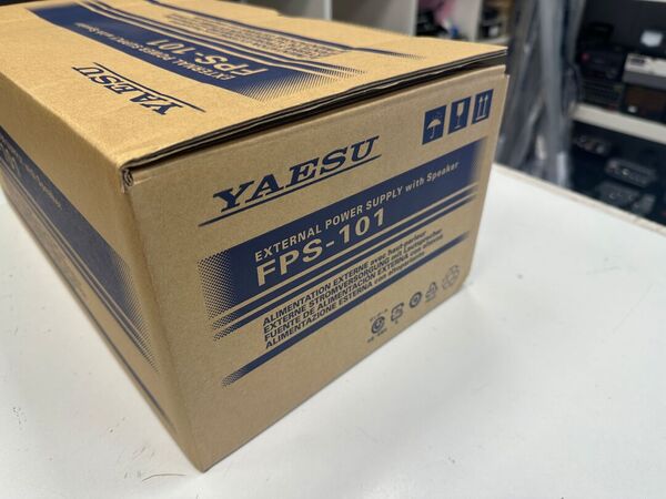 YAESU FT DX 101 MP HF E 50 MHZ ALL MODE CON FPS-101 ALIMENTATORE SPAKER 200 WATT OTTIMO CON IMBALLO E GARANZIA CSY AND SON