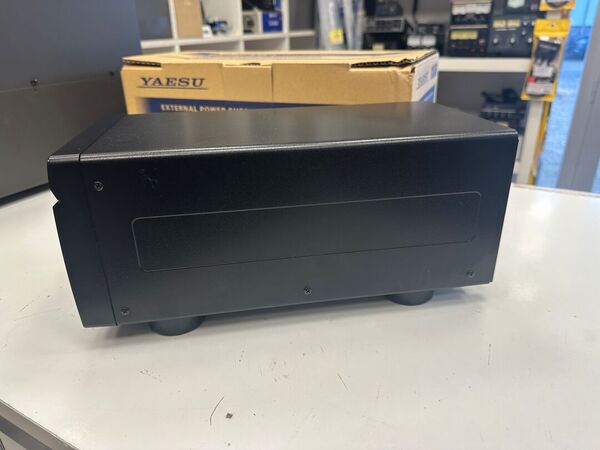 YAESU FT DX 101 MP HF E 50 MHZ ALL MODE CON FPS-101 ALIMENTATORE SPAKER 200 WATT OTTIMO CON IMBALLO E GARANZIA CSY AND SON