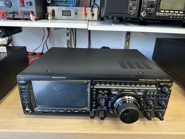 YAESU FT DX 101 MP HF E 50 MHZ ALL MODE CON FPS-101 ALIMENTATORE SPAKER 200 WATT OTTIMO CON IMBALLO E GARANZIA CSY AND SON