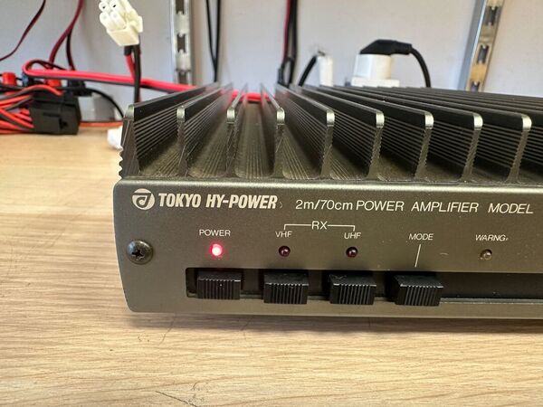 TOKIO HY POWER HL 726D LINEARE STATO SOLIDO VHF E UHF 50 WATT OTTIMO E RARO