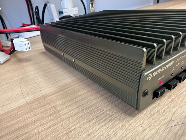 TOKIO HY POWER HL 726D LINEARE STATO SOLIDO VHF E UHF 50 WATT OTTIMO E RARO