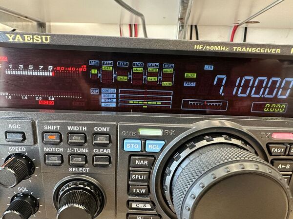 YAESU FT 950 HF E 50 MHZ ALL MODE OTTIMO CON IMBALLO