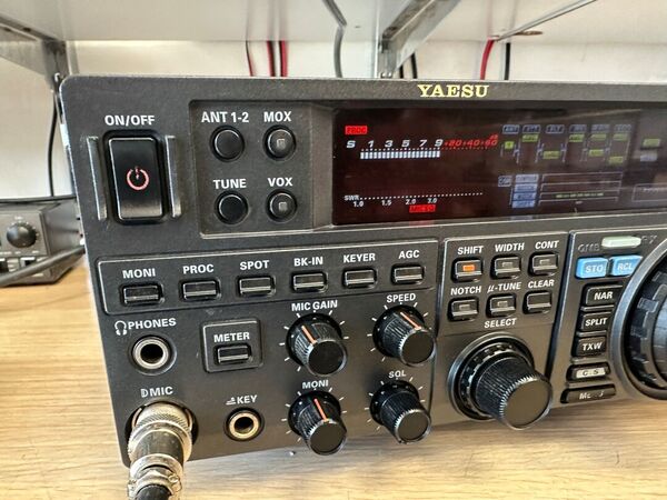 YAESU FT 950 HF E 50 MHZ ALL MODE OTTIMO CON IMBALLO