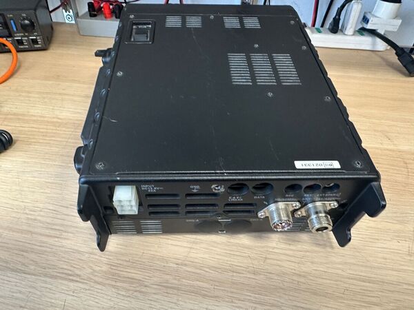 YAESU FT 897 D QUADRIBANDA ALL MODE OTTIMO CON IMBALLO